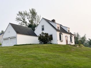 2828 Hastings Rd, Erie, PA 16506