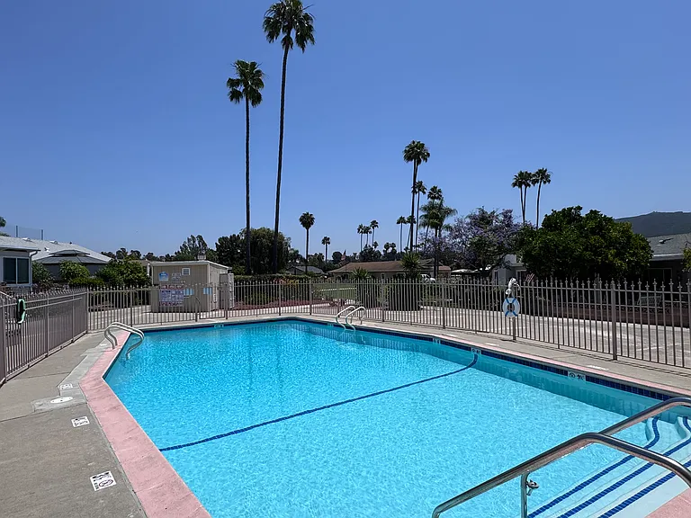 914 La Fiesta Way — Photo 33