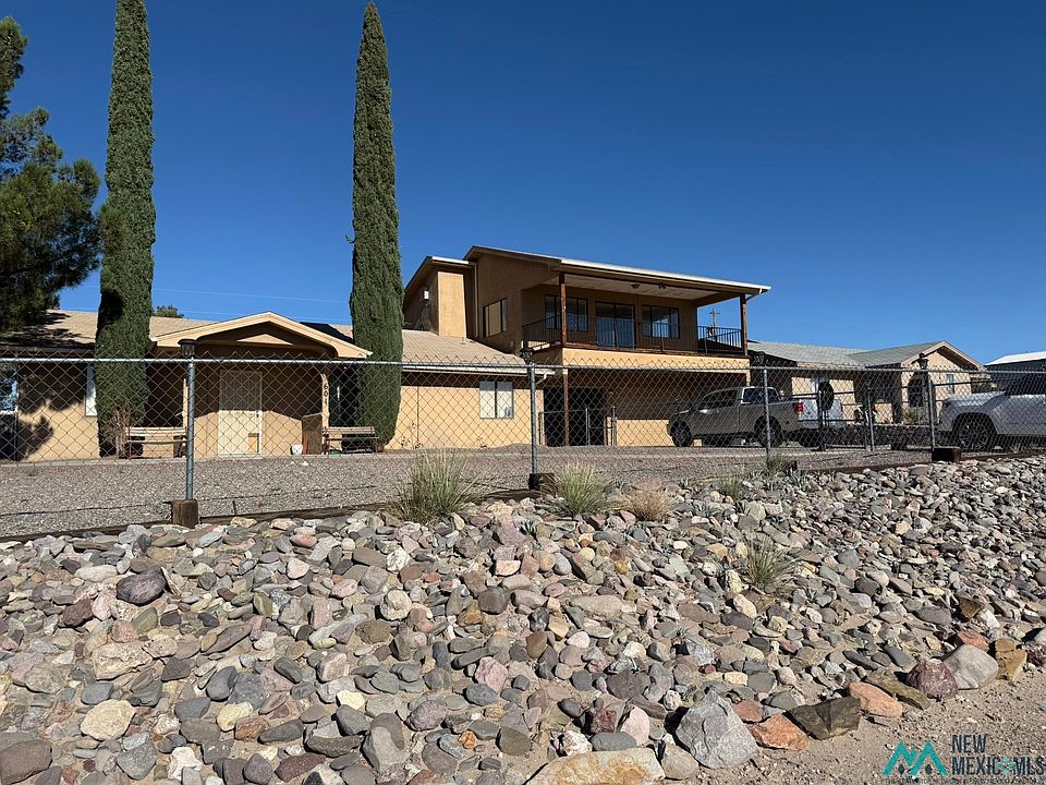 1st image of 601 Country Club Blvd