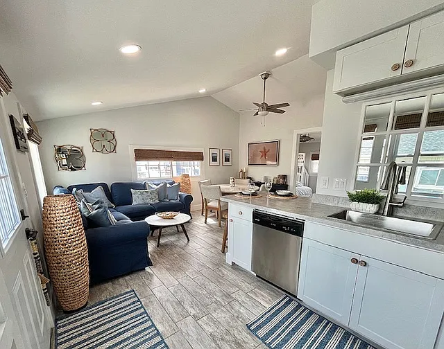 34 E Pompano Way — Photo 4