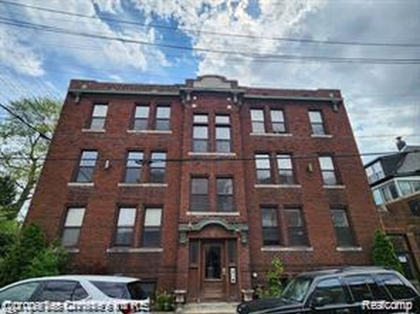 1535 W Canfield St #3