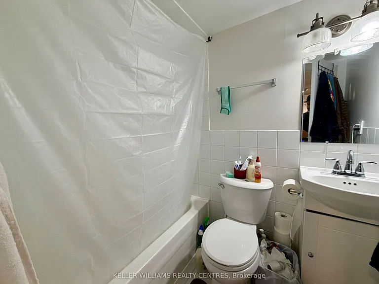 9 Sanderson Rd #LOWER — Photo 12