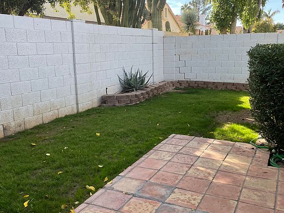 5th image of 2305 E Santa Rosa Dr