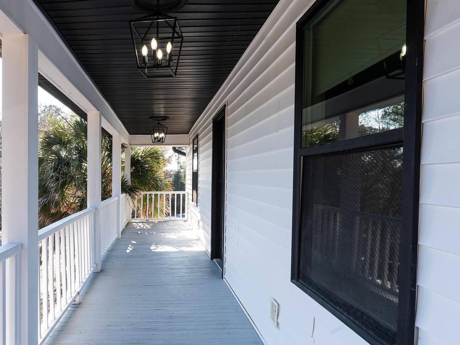 203 Sparkleberry Ln