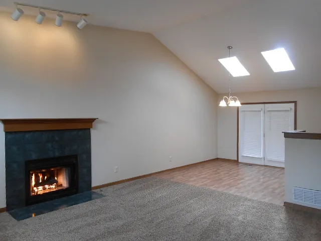 210 Windward Ct — Photo 5
