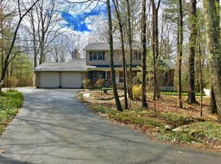 2227 Foothill Ct, Saylorsburg, PA 18353
