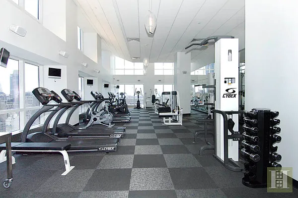 Rented by Halstead Real Estate | media 21