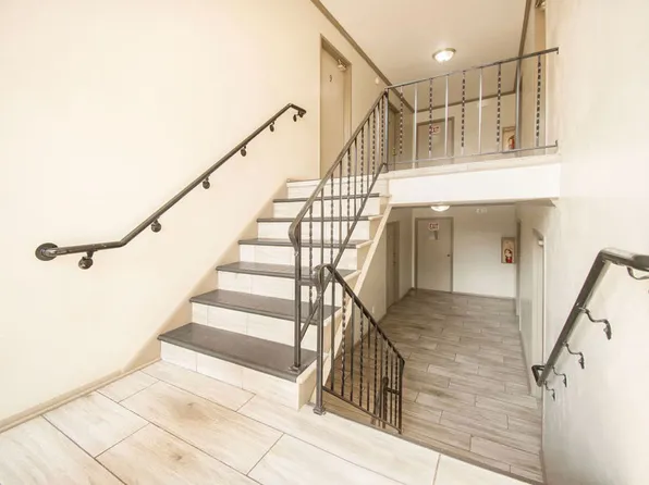 KAH Properties - 424 Building, 424 E 73rd St #10, Minneapolis, MN 55423