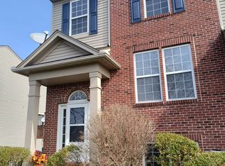 258 Woodhaven Dr, Akron, OH 44321