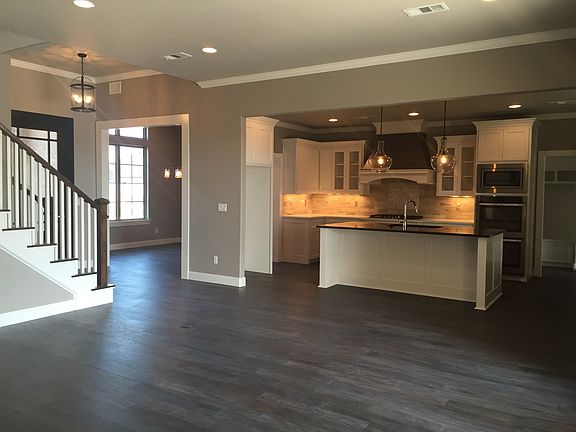 2nd image of 6305 Isabella Dr