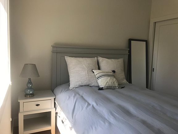 4th image of 1607 16th Ave