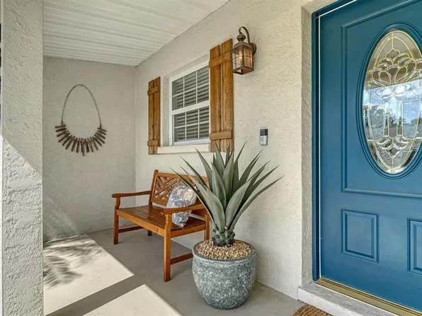 1633 Ridgewood Ln, Sarasota, FL 34231