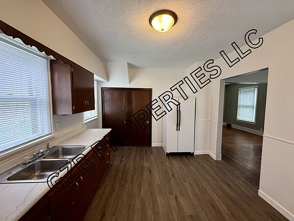 5th image of 733 Avenue E