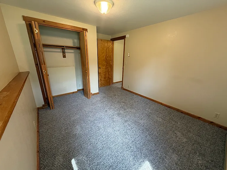5 N Yellowstone Ave — Photo 16