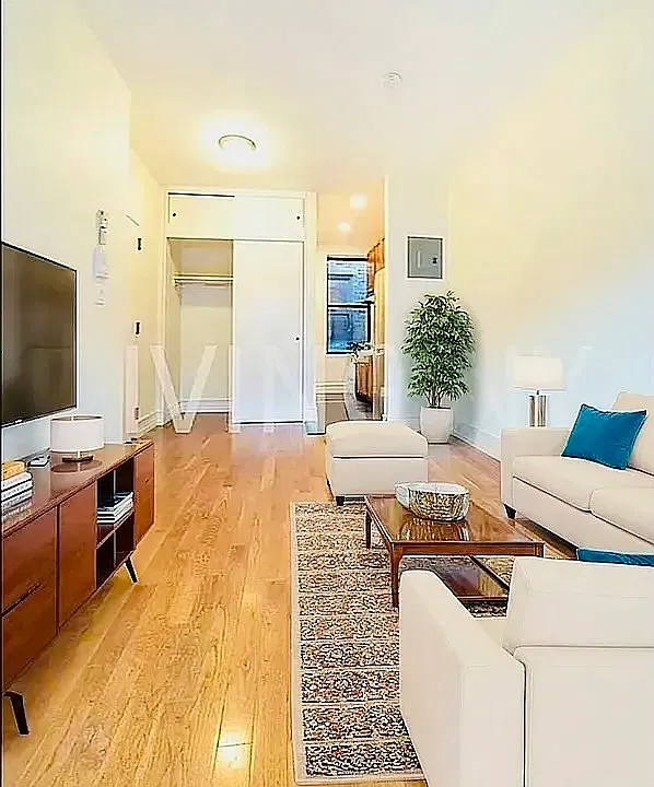 167 W 83rd St #4A