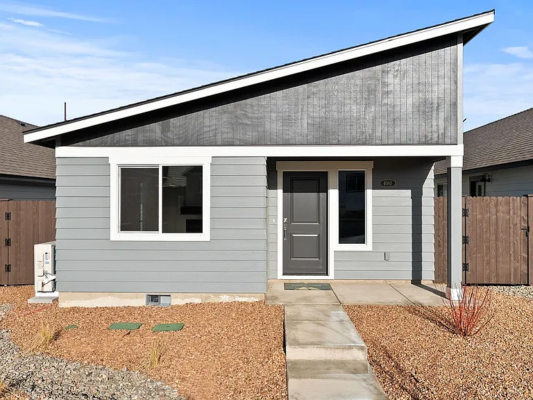 4083 SW Obsidian Pl — Photo 3