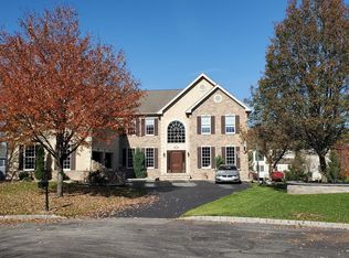6 Barn Owl Ct, Phoenixville, PA 19460