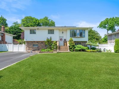 305 Alfred Street, North Babylon, NY, 11703