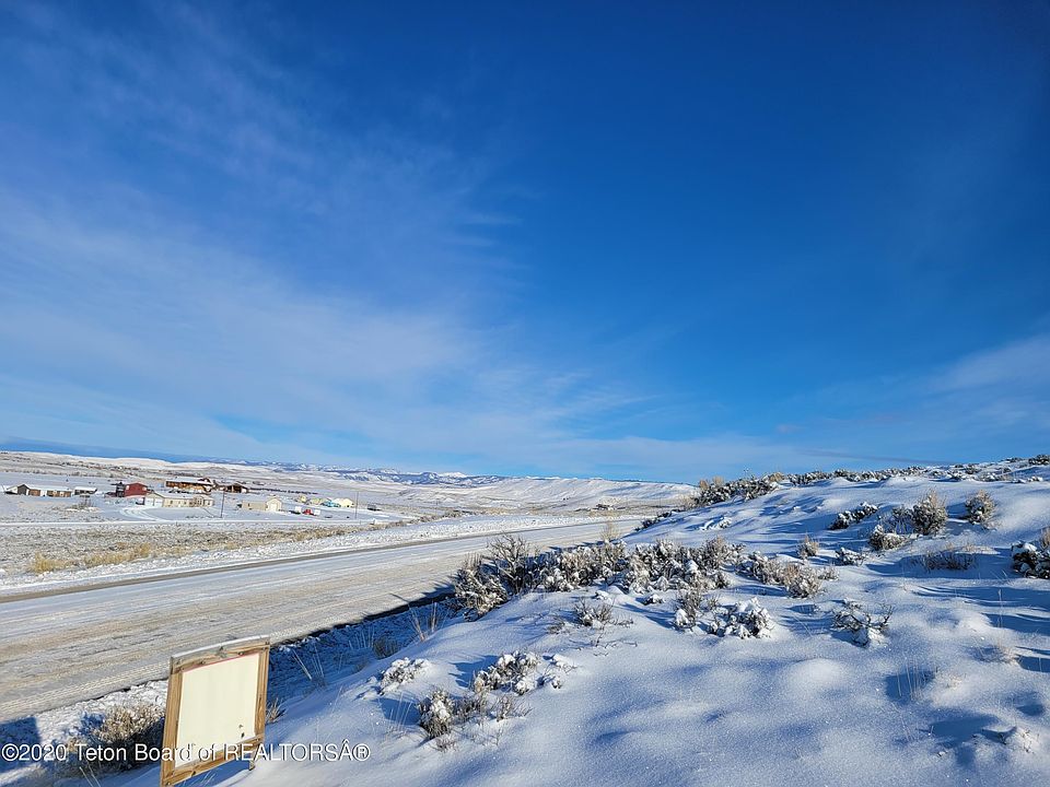 2nd image of 50 Sauk Trl