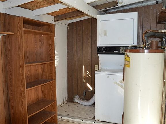 4th image of 1344 Burtschell St