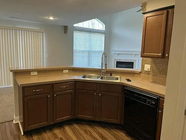 6284 Hudson Reserve Way — Photo 9