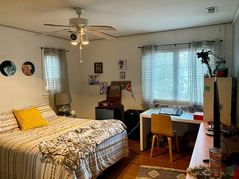 2505 Vanderbilt Ave — Photo 8