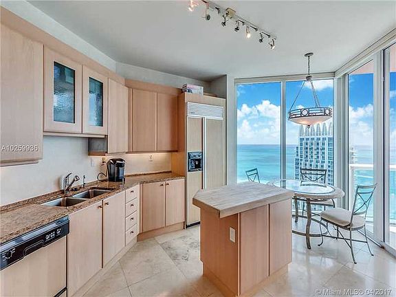 3rd image of 300 S Pointe Dr APT 3801