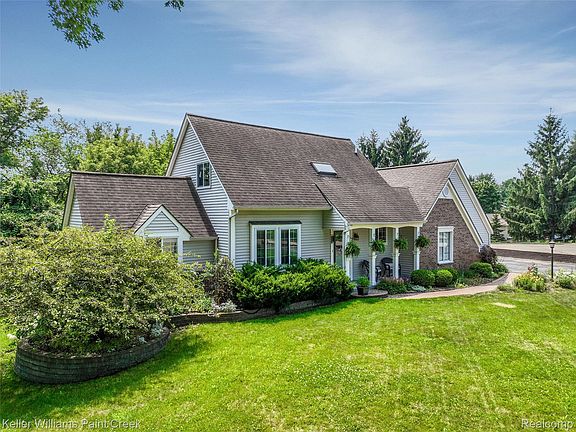 2nd image of 2611 Quail Run St