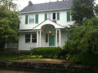 19335 Frazier Dr, Rocky River, OH