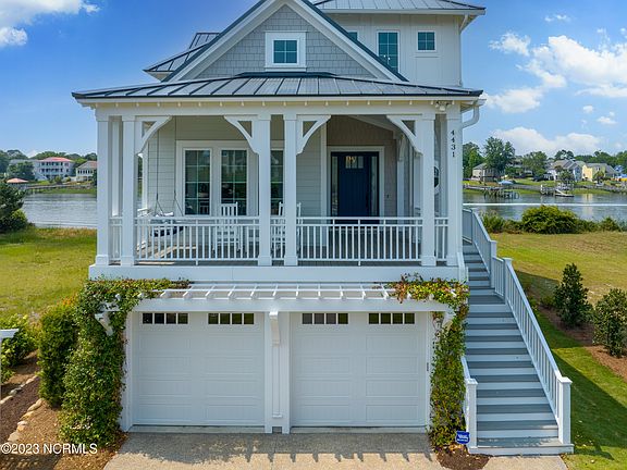 4th image of 4431 Midshipman Court SE