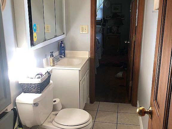 3rd image of 5966 Pine Hill Dr