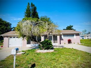 518 Pennview Ave, Lehigh Acres, FL 33936