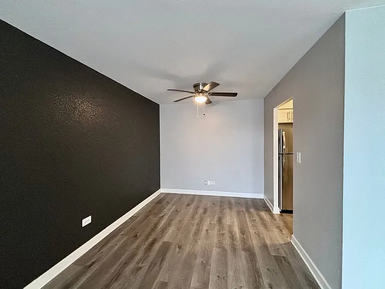 520 Rentals — Photo 24