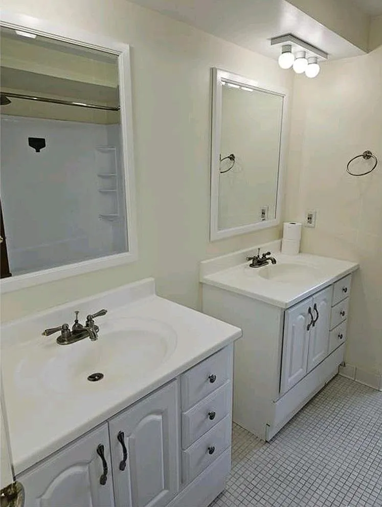 1446 Shaker Dr — Photo 3