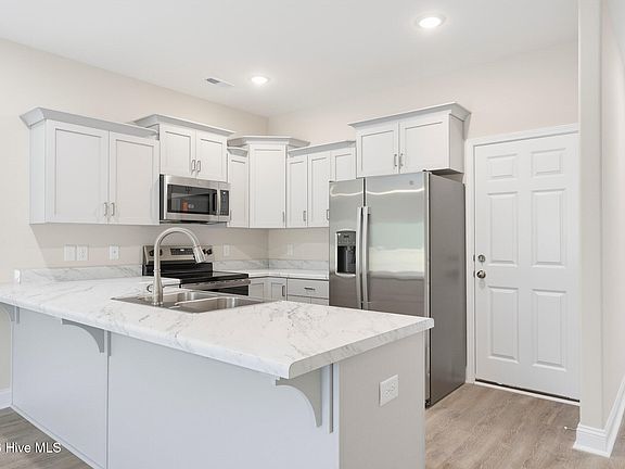 5th image of 310 Coastal Reef Court