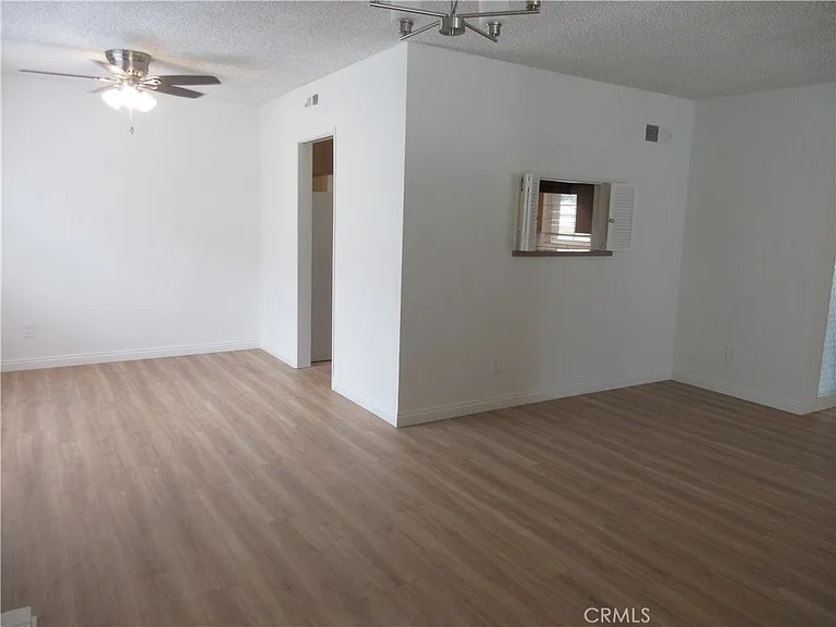 16016 Sunburst St — Photo 7