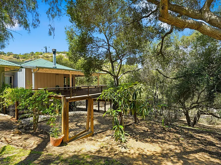 1585 Tecalote Dr — Photo 39