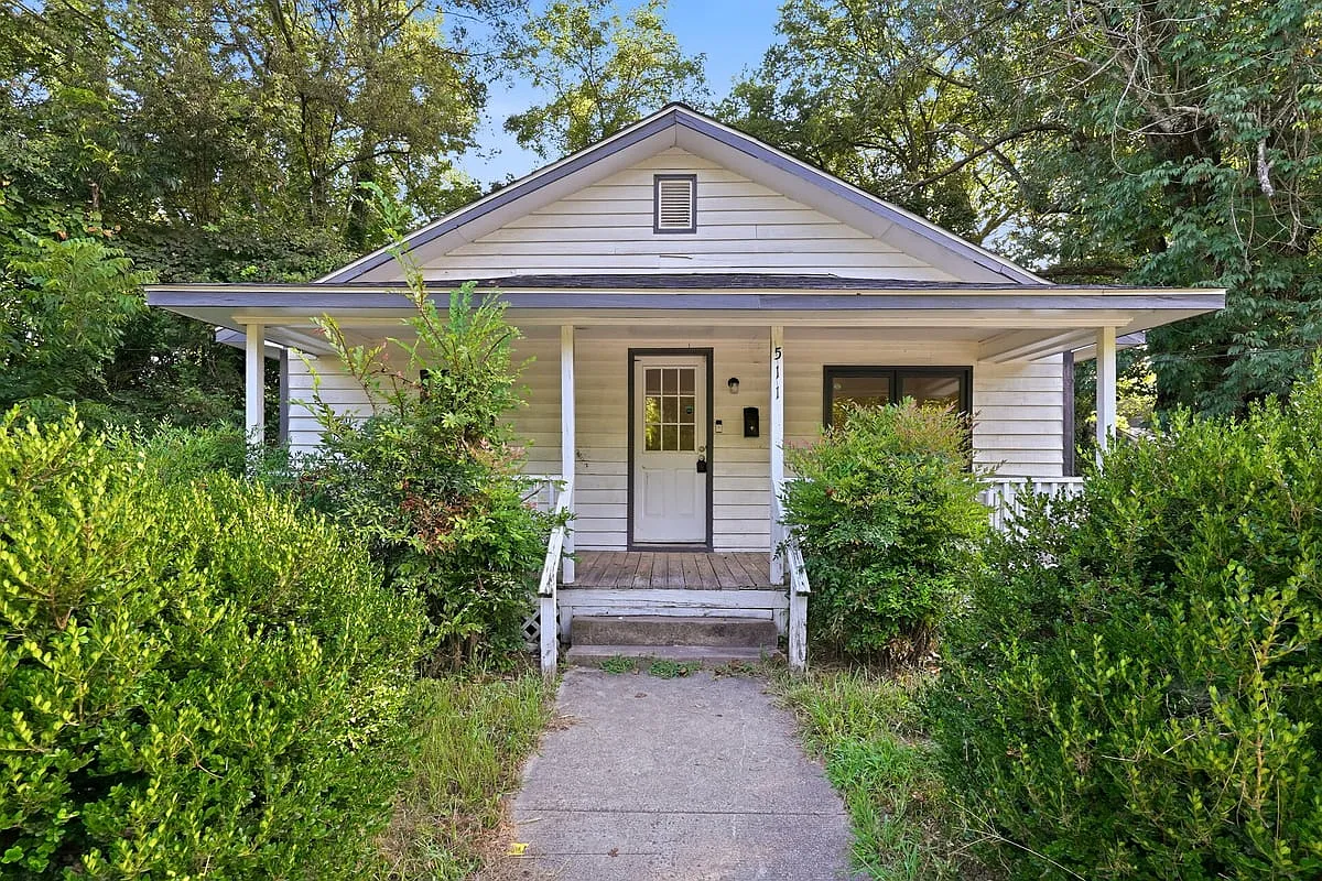 511 Liberia St — Photo 1
