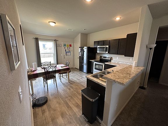 4th image of 3056 Emerald Park Trl