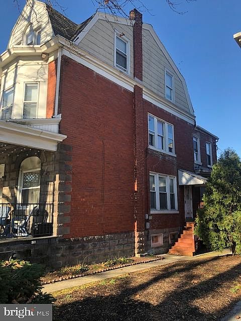2nd image of 1265 Penn Ave