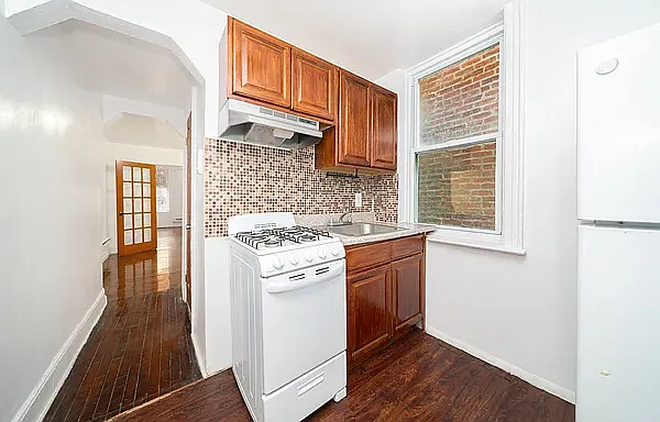 67 Pitt St #3B — Photo 4