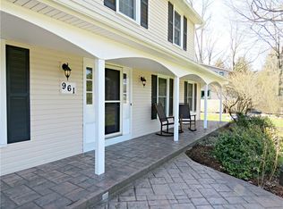 961 Whalen Rd, Penfield, NY 14526