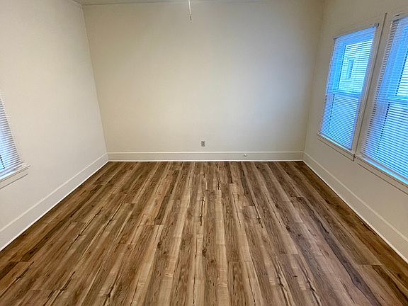 4th image of 00-2106 E Bermuda St #202