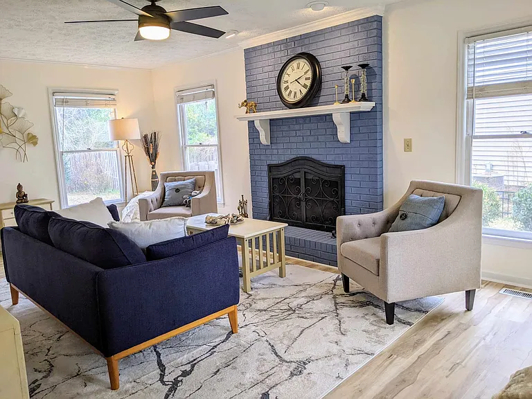 6415 Strawfield Dr — Photo 14