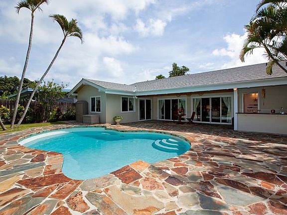 lanai, pool