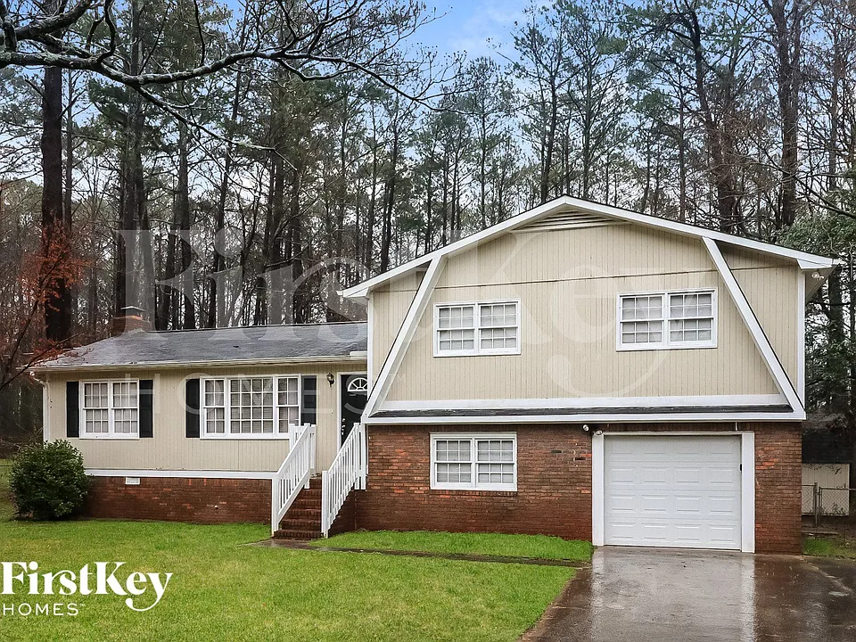 1020 Tanglewood Trl