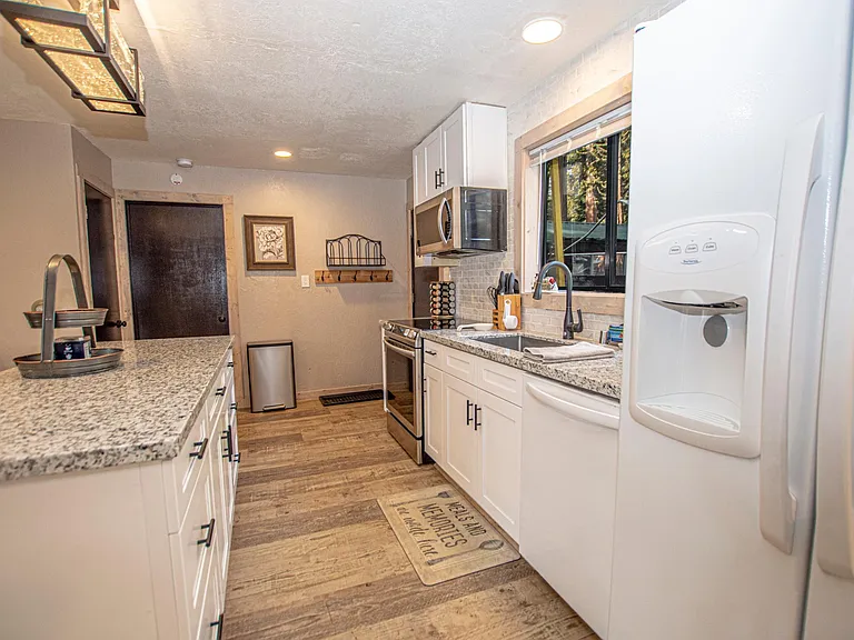 7056 W Lake Blvd — Photo 7