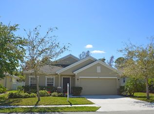 446 Briarcliff Cir, Sebastian, FL 32958