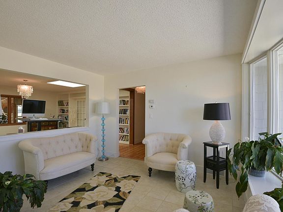 4th image of 731 5th Ave NW