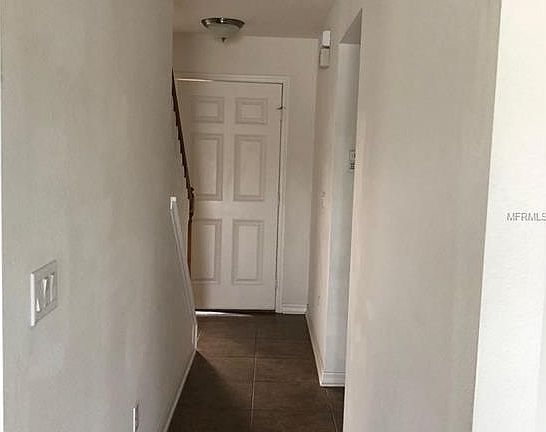 4th image of 617 Stonehaven Dr